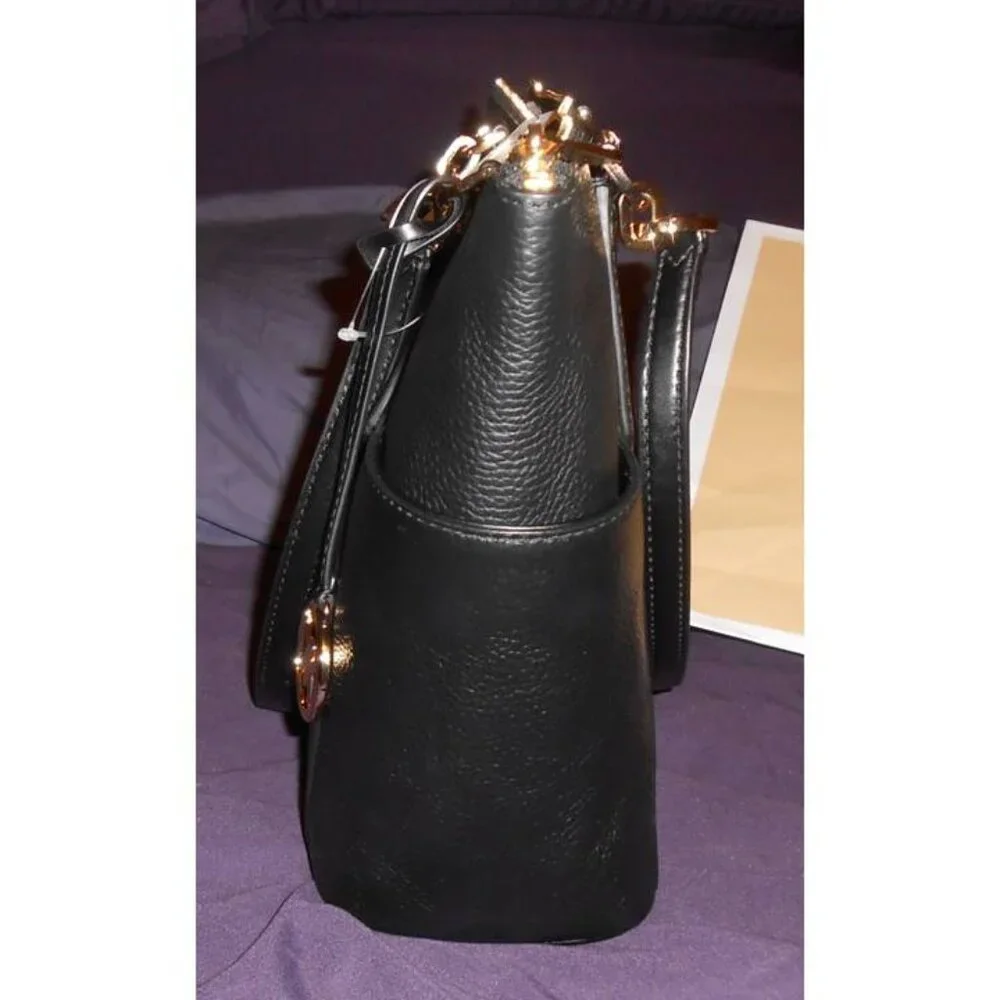 NWT LEATHER Michael Kors MK purse / shoulder bag NEW with tags